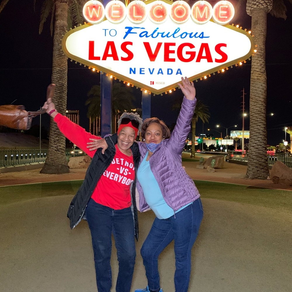 Meet your Posher, Sharon